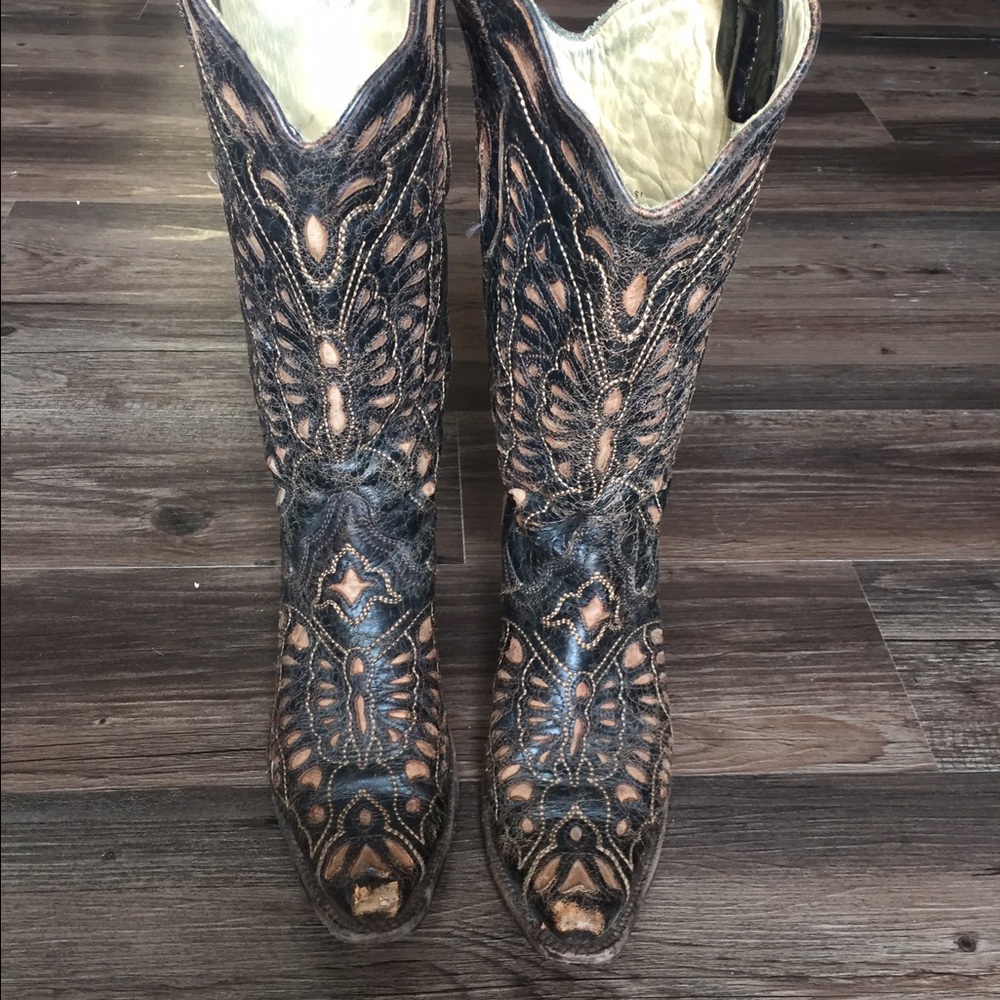 CORRAL cowgirl boots